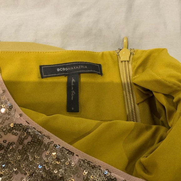 BCBG MaxAzria chartreuse gown - Picture 9 of 14